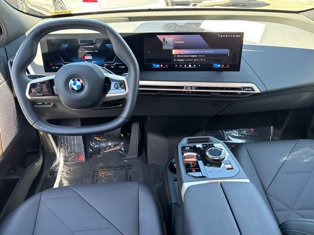 Used 2026 BMW iX xDrive60 AWD/4WD image 33