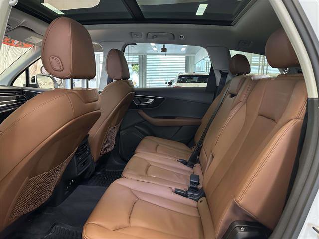 Used 2023 Audi Q7 3.0T Premium w/ Convenience Package image 11