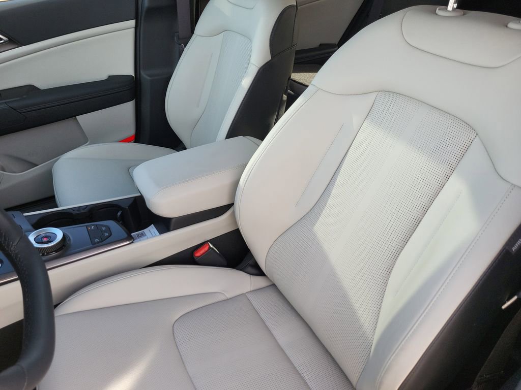 New 2026 Kia Sportage EX image 9