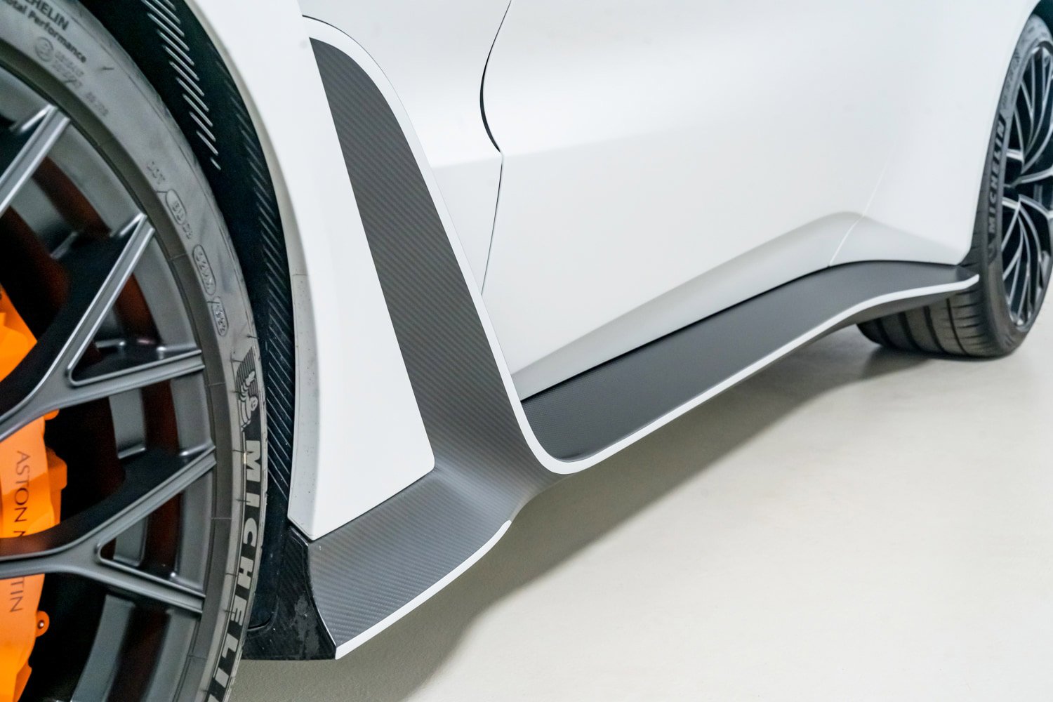 Used 2023 Aston Martin V12 Vantage image 41