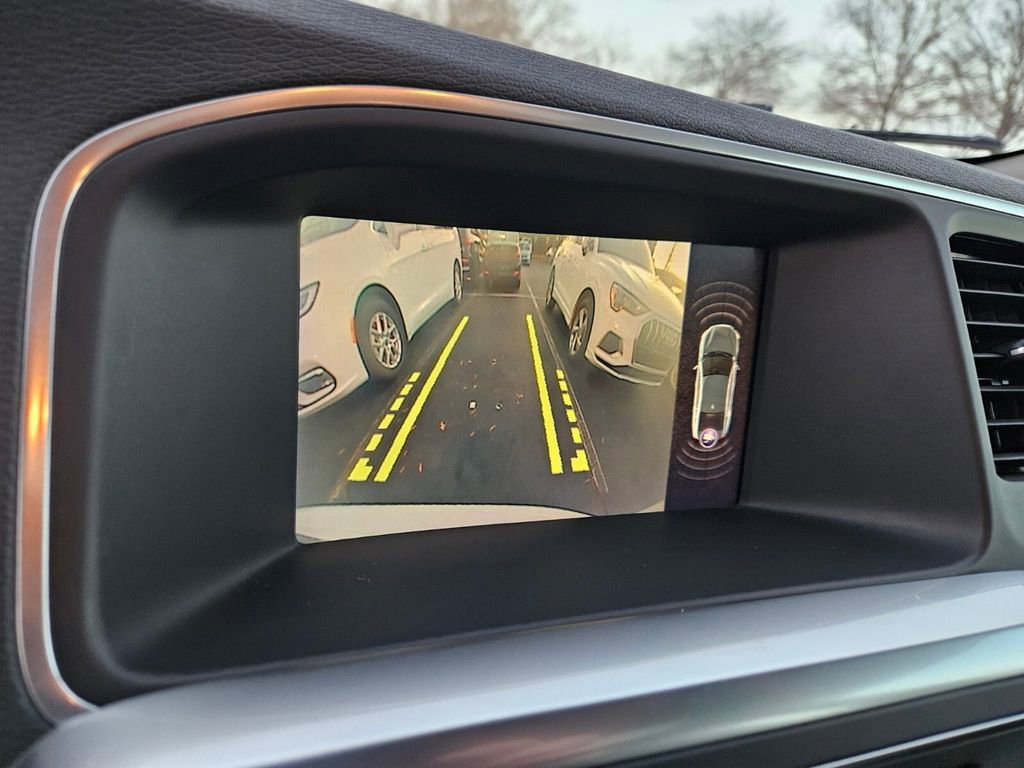 Used 2017 Volvo S60 T5 Inscription image 23