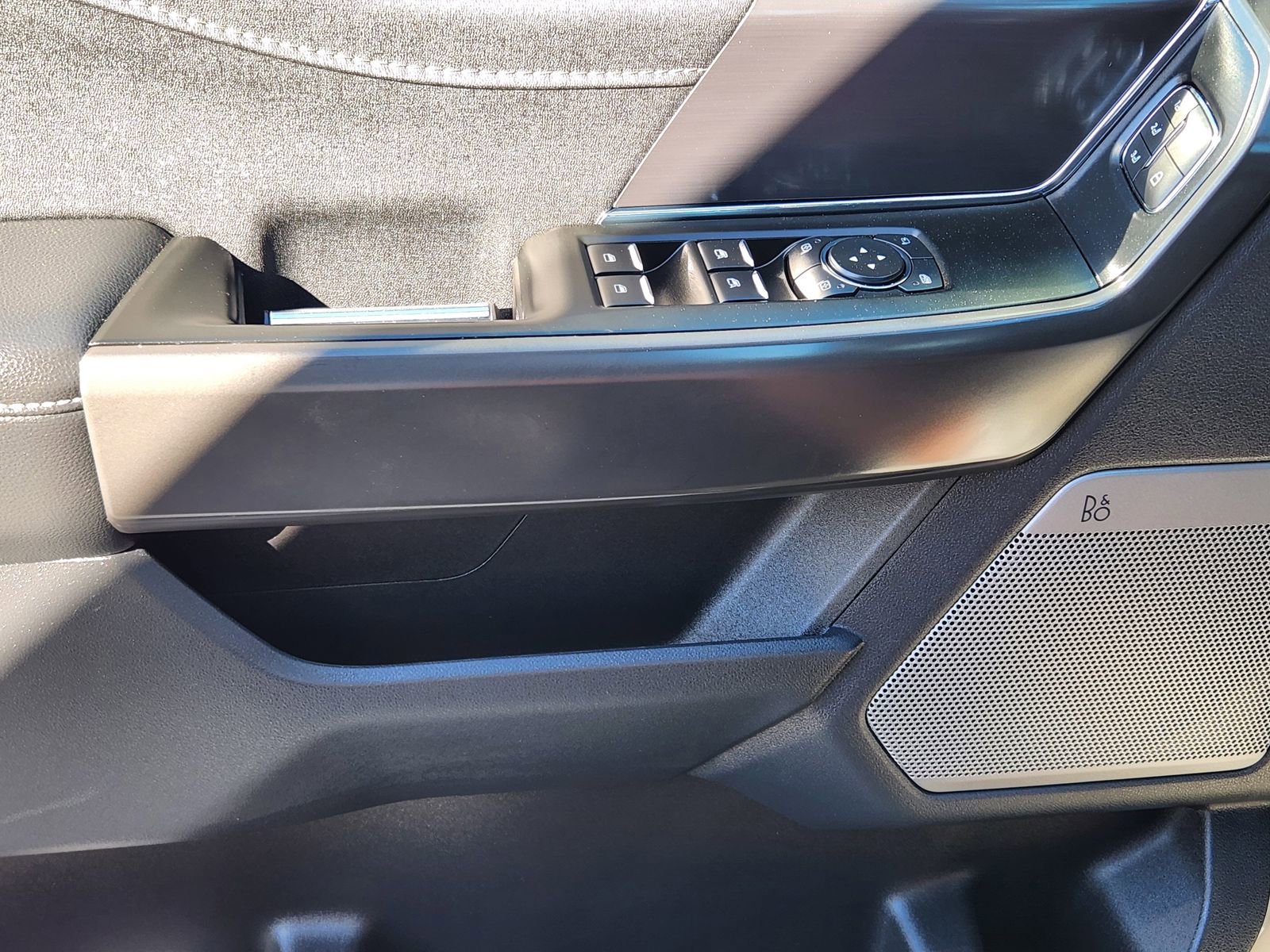 Used 2024 Ford F150 Lariat w/ Bed Utility Package image 26