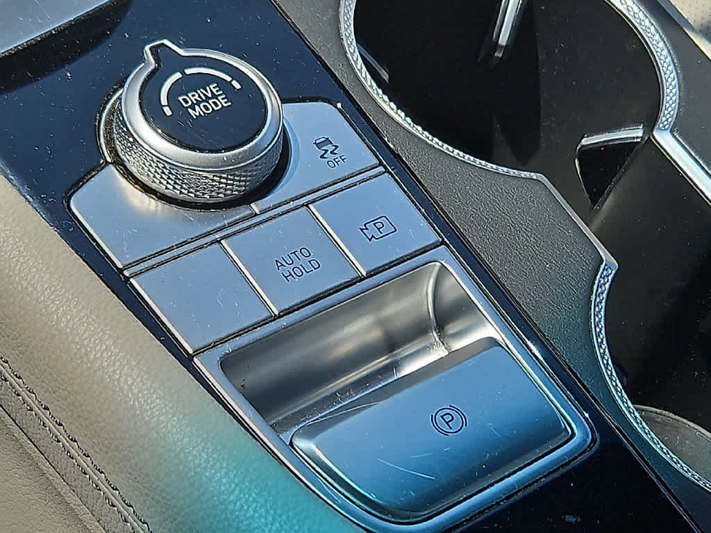 Used 2025 Genesis G70 2.5T AWD/4WD image 26