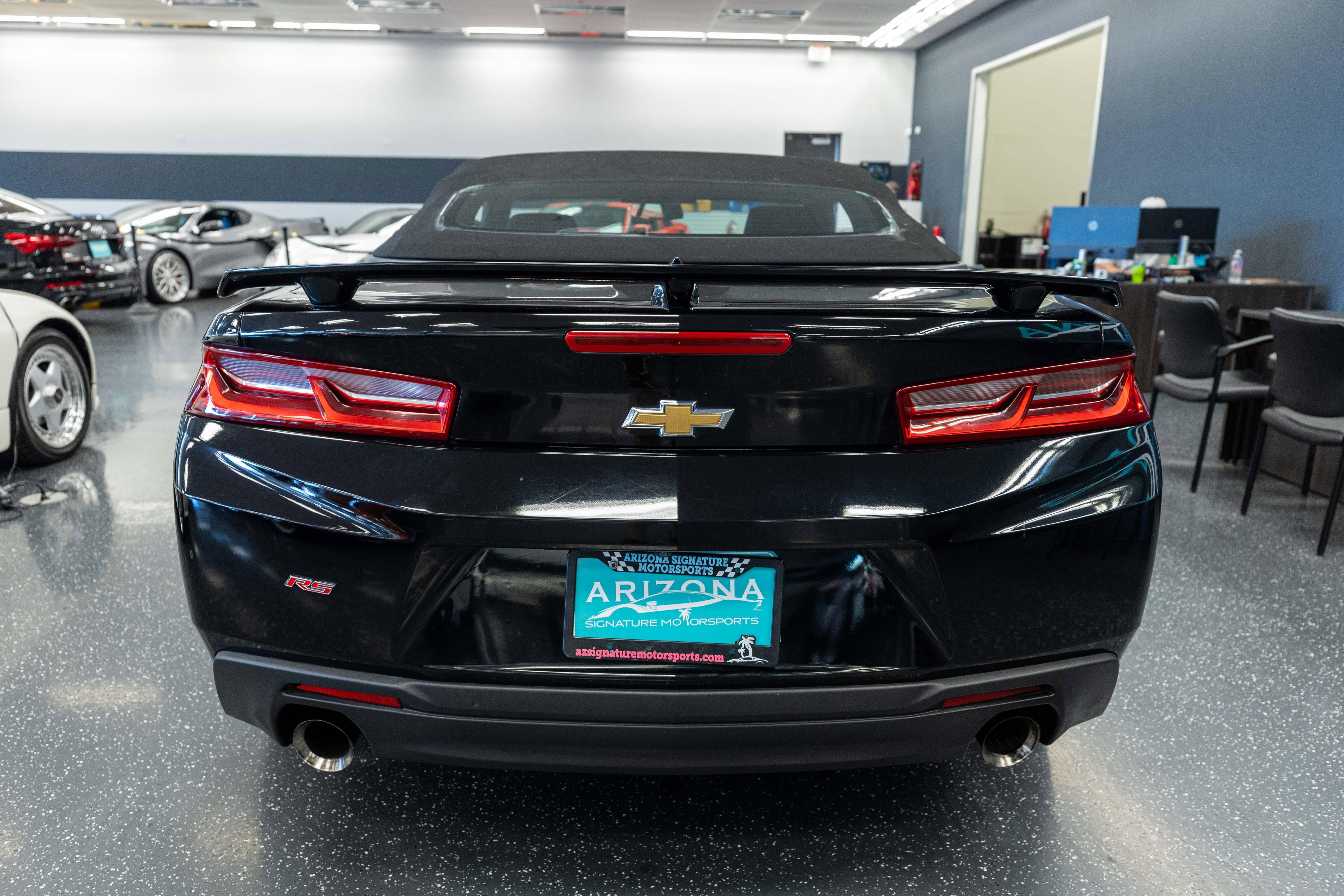 Used 2018 Chevrolet Camaro LT w/ RS Package RWD image 7