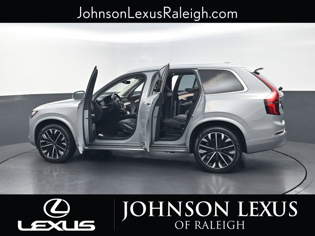 Used 2026 Volvo XC90 B6 Plus w/ Protection Package Premier AWD/4WD image 36