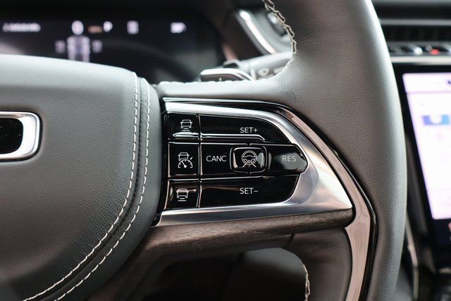 New 2025 Jeep Grand Cherokee Overland w/ Adv Protech Group III image 17