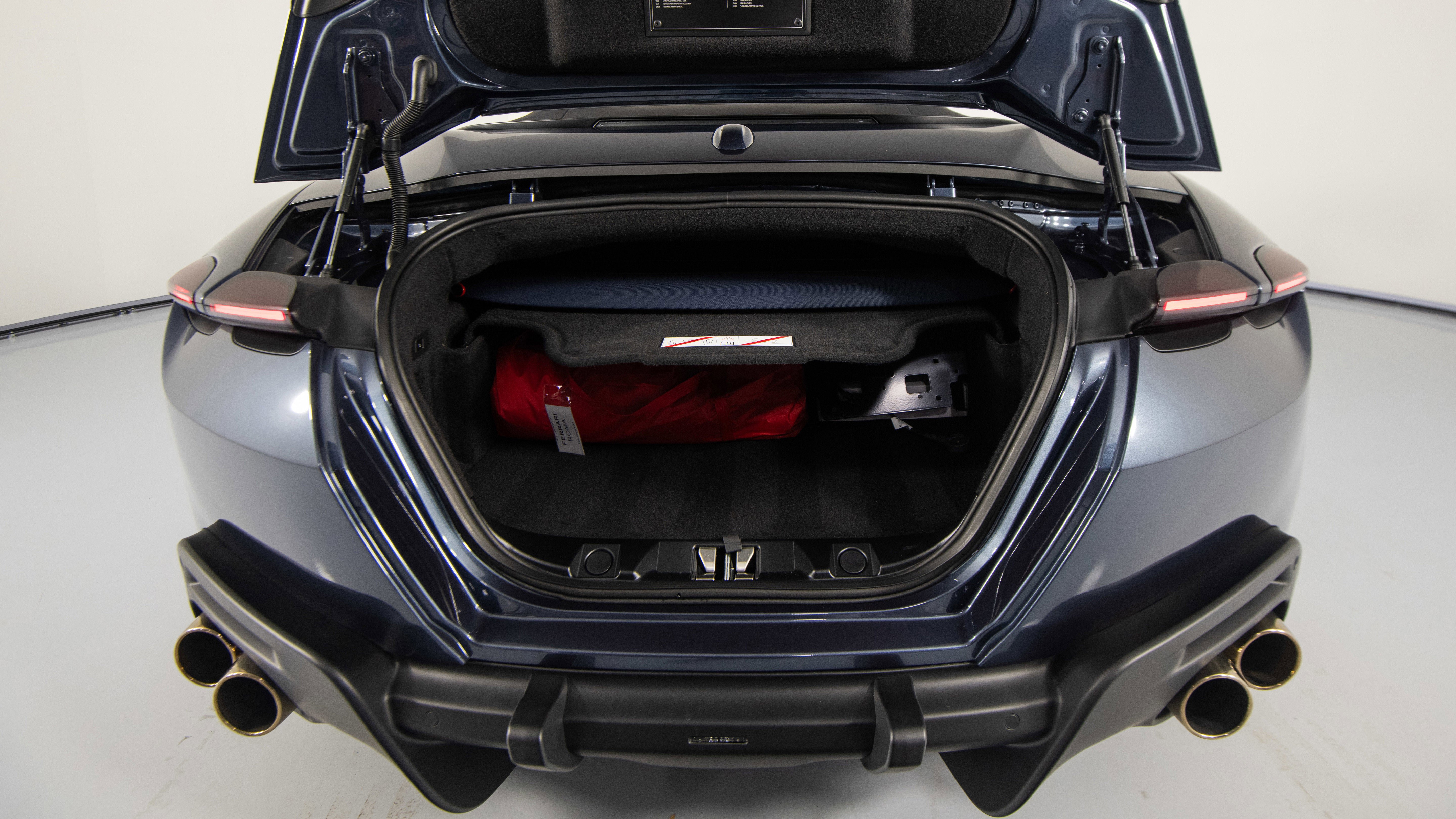 Certified 2025 Ferrari Roma Spider RWD image 47