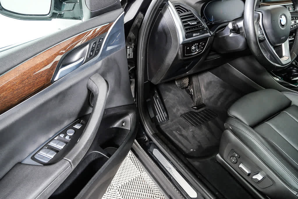 Used 2021 BMW X3 xDrive30e w/ Convenience Package image 7