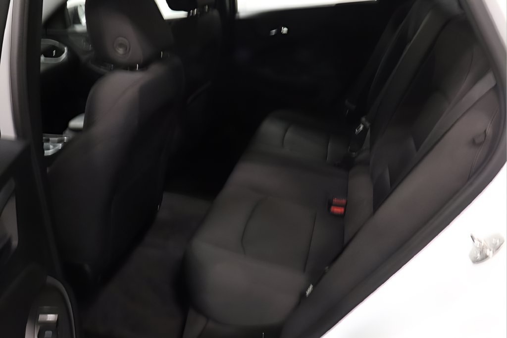 Used 2023 Chevrolet Malibu LS FWD image 11