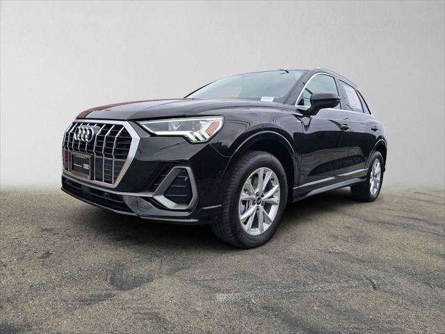 Certified 2023 Audi Q3 2.0T Premium w/ Convenience Package AWD/4WD image 7