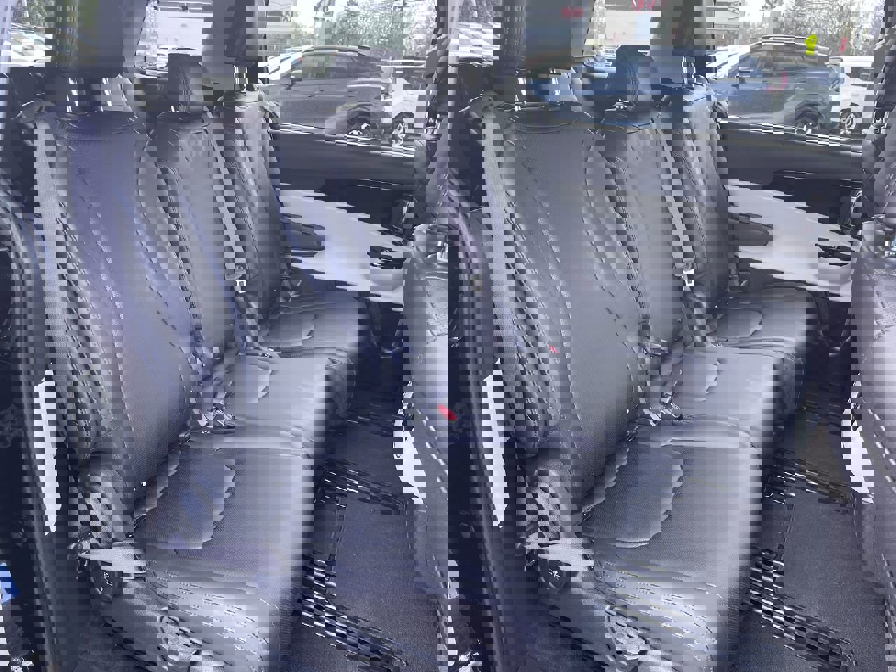 Certified 2023 Kia Carnival EX image 21