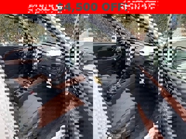 New 2025 Subaru Forester Touring image 15