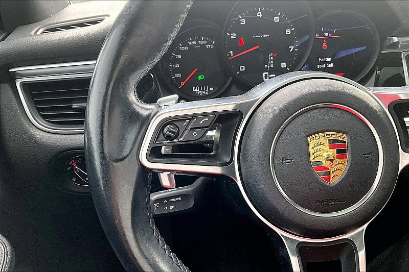 Used 2017 Porsche Macan AWD/4WD image 18