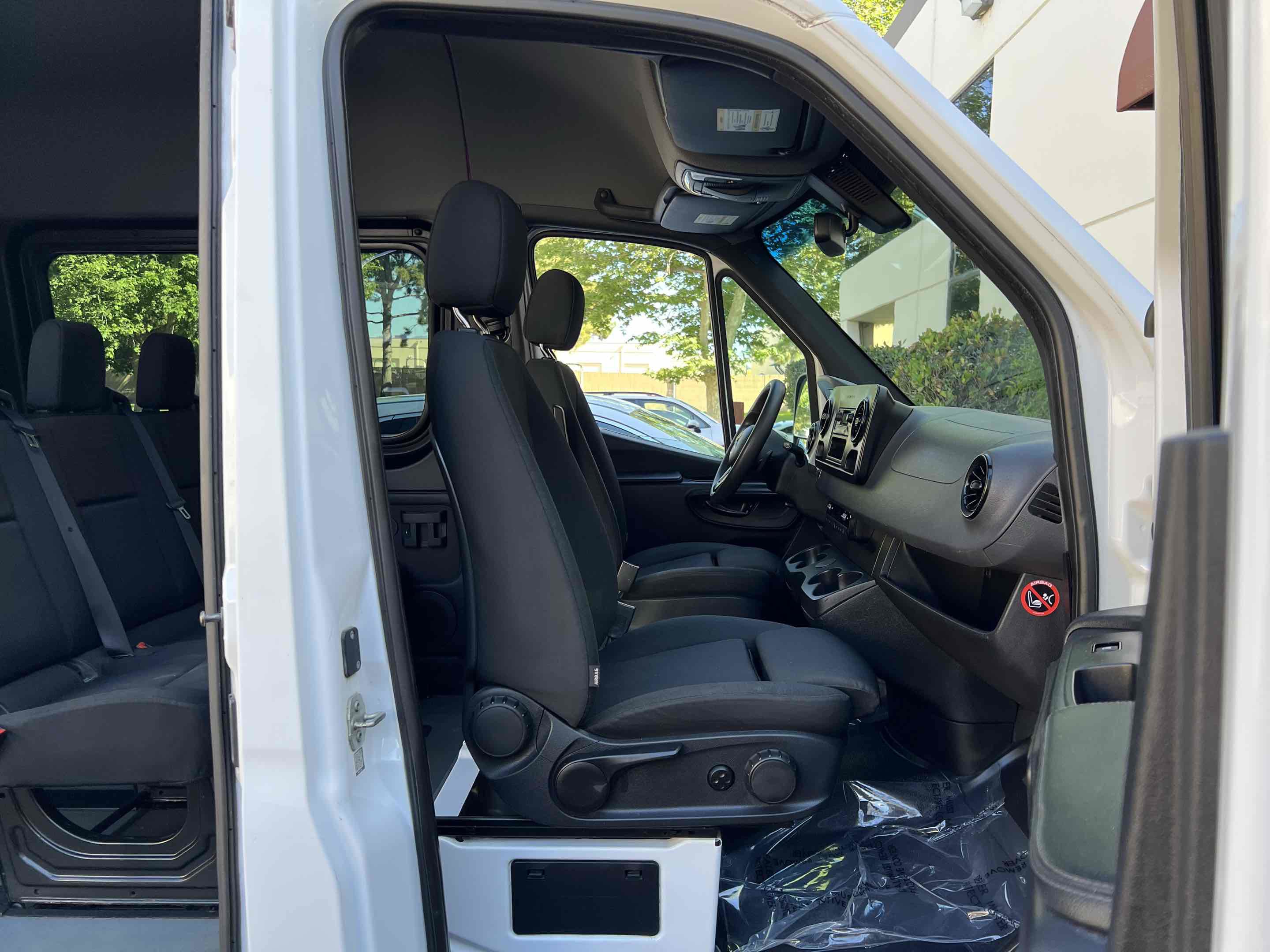 Used 2019 Mercedes-Benz Sprinter 2500 w/ Driver Convenience Package image 75