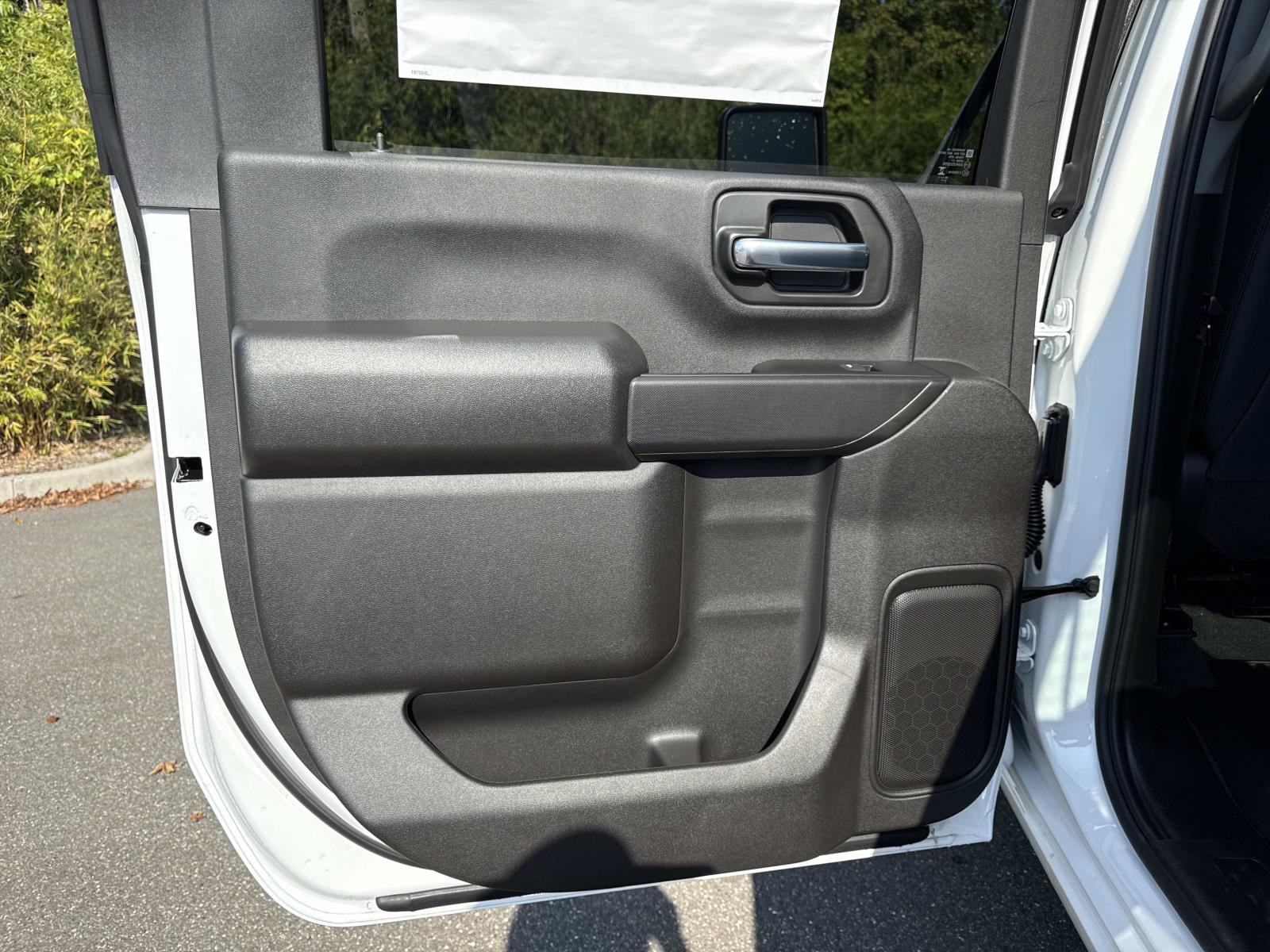 New 2026 Chevrolet Silverado 2500 Custom w/ Custom Value Package image 9