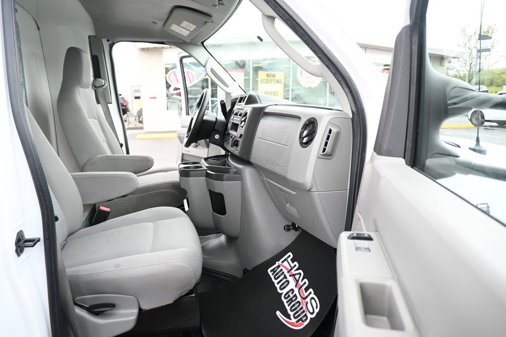 Used 2021 Ford E-350 and Econoline 350 Super Duty w/ Power Windows & Locks Group RWD image 8