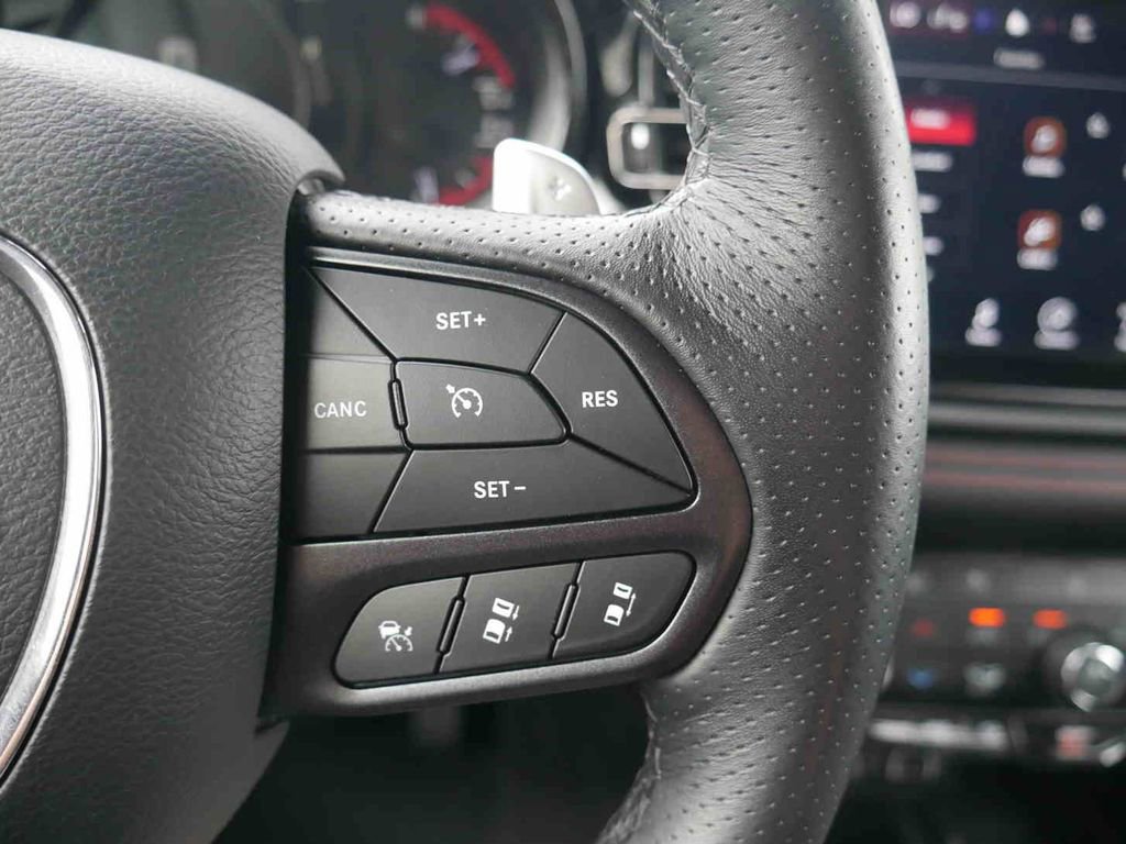 Used 2025 Dodge Durango R/T AWD/4WD image 45