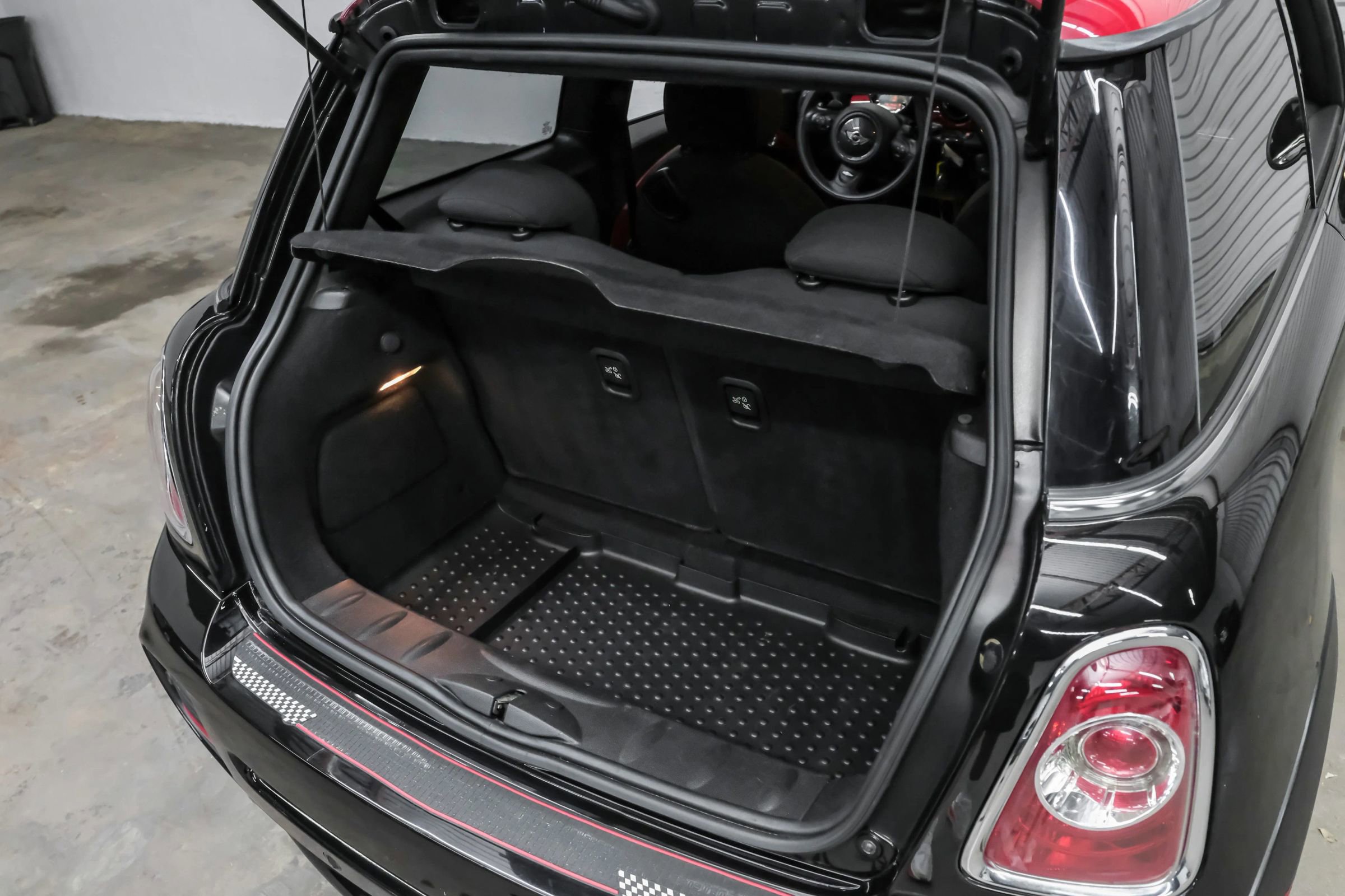 Used 2013 MINI Cooper John Cooper Works image 37