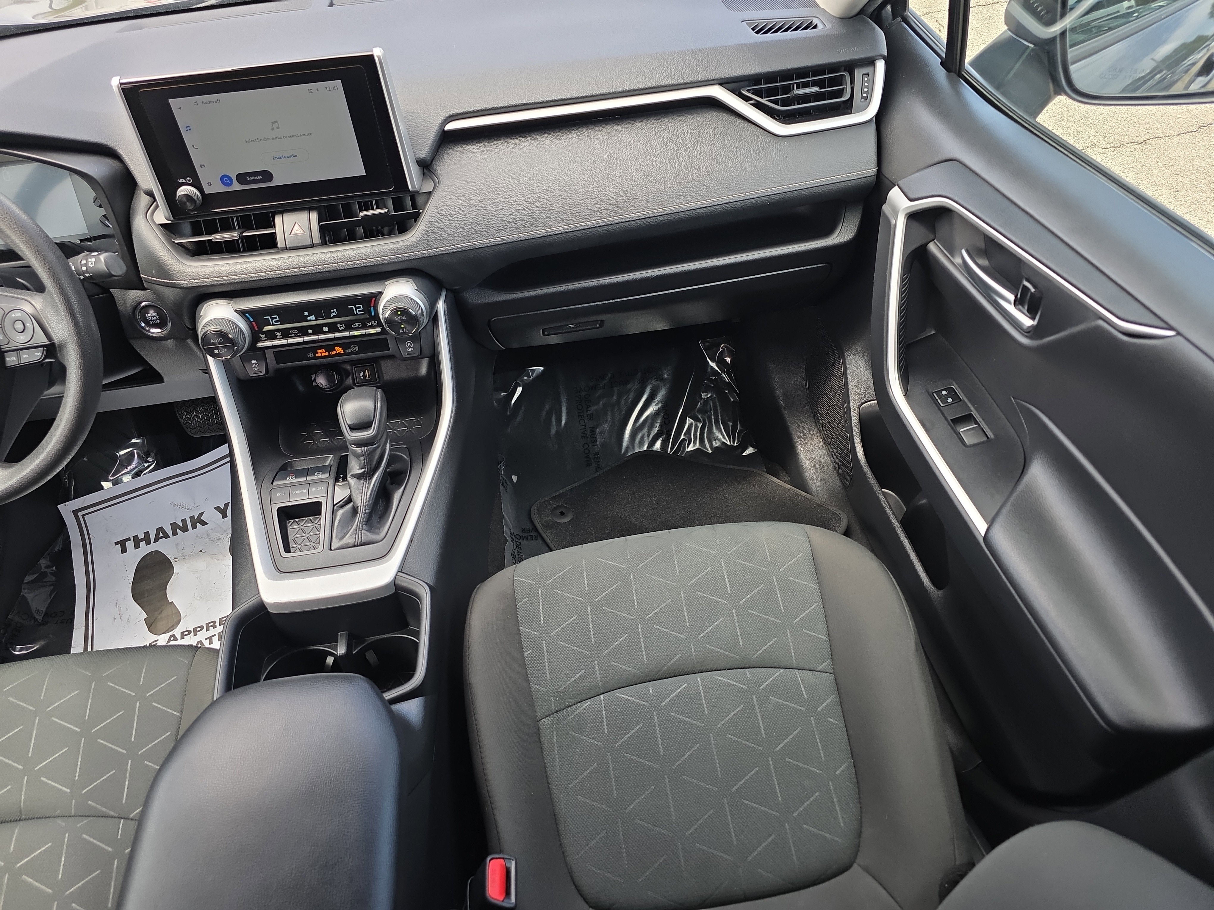 Used 2024 Toyota RAV4 XLE FWD image 20