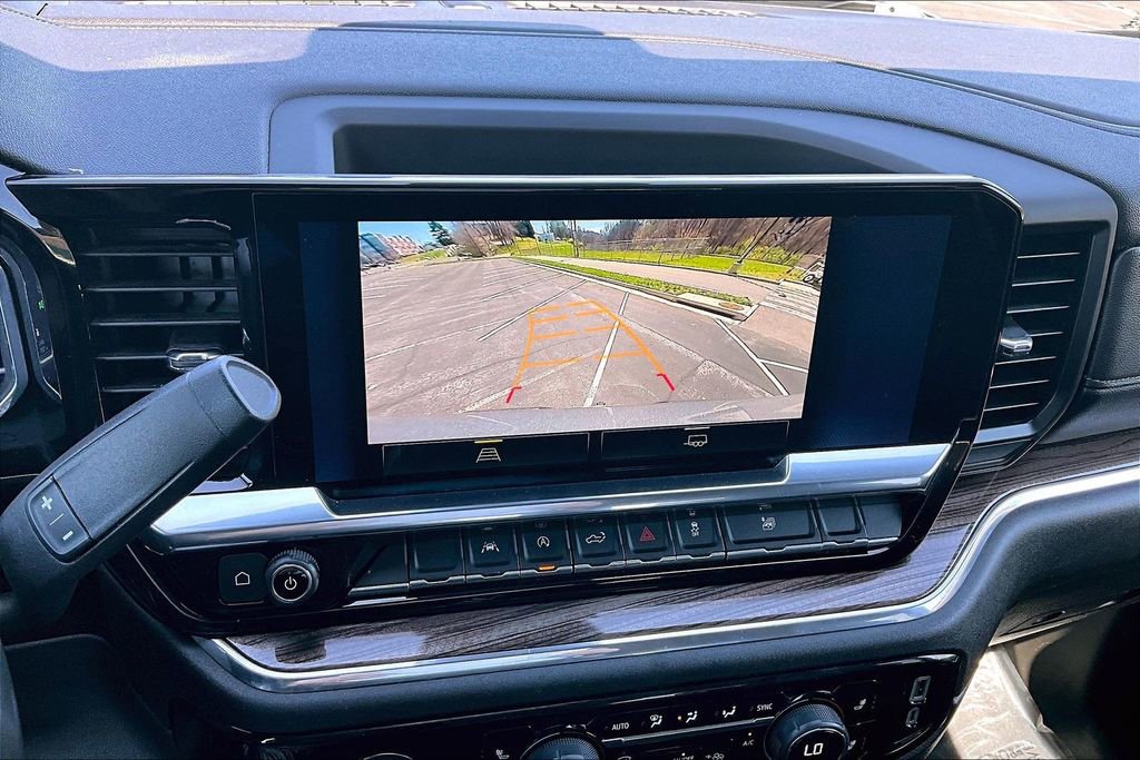 Used 2023 Chevrolet Silverado 1500 LT w/ Protection Package AWD/4WD image 15