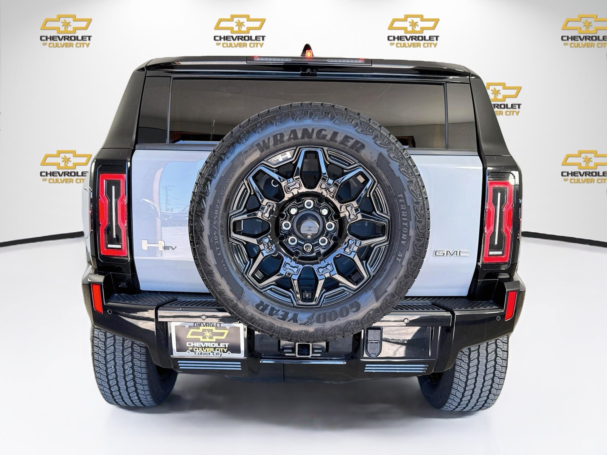 Used 2025 GMC Hummer EV 2X AWD/4WD image 7