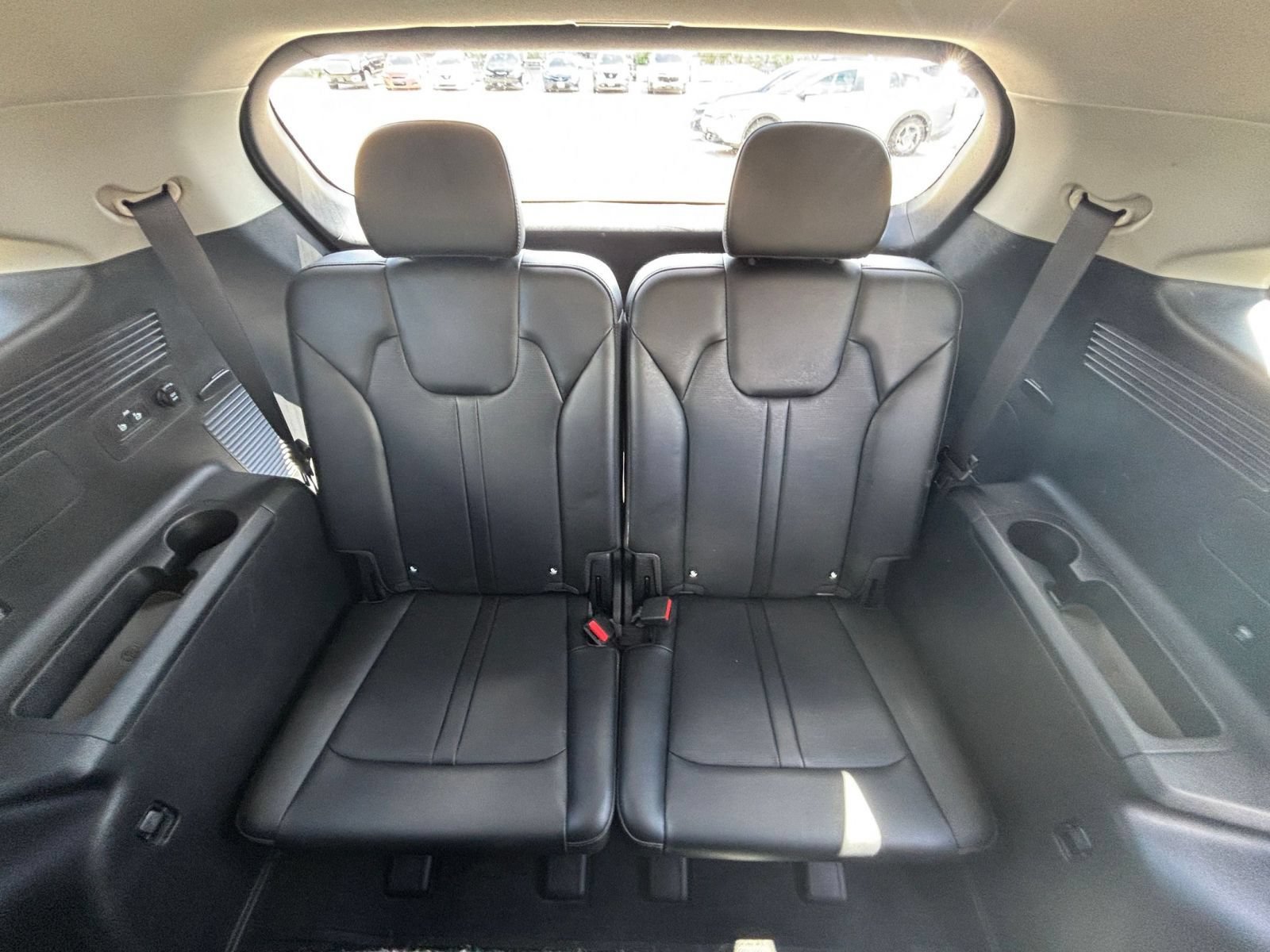Used 2024 Kia Sorento S AWD/4WD image 31