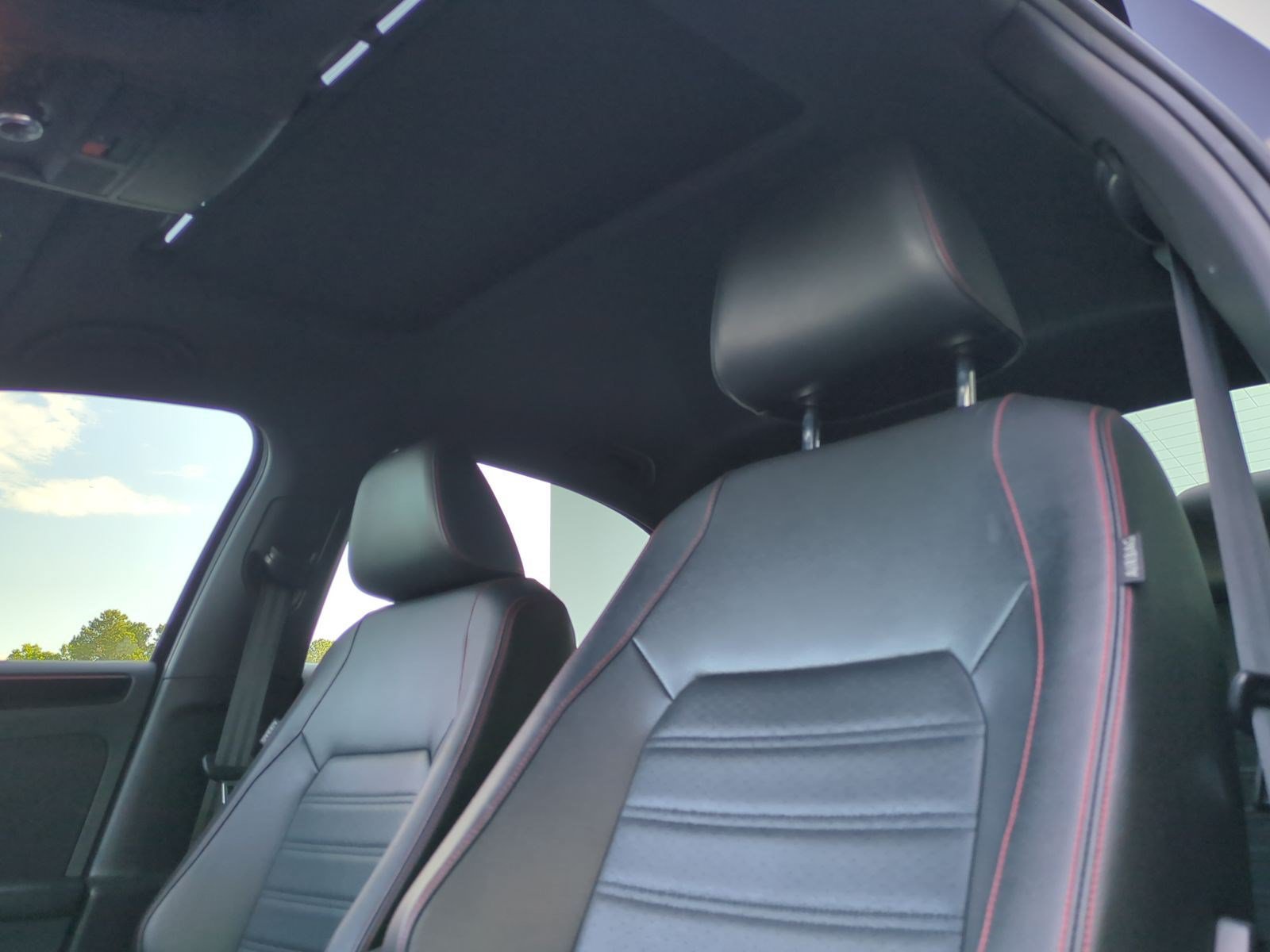 Used 2017 Volkswagen Jetta GLI FWD image 15
