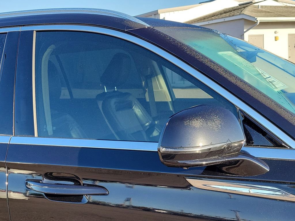 Used 2021 Lincoln Aviator Reserve w/ Equipment Group 208A image 6