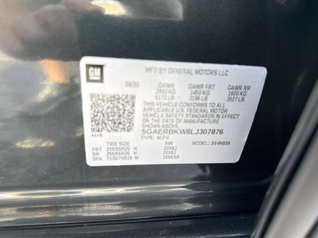 Used 2020 Buick Enclave Essence w/ Sound and Sites Package FWD image 34