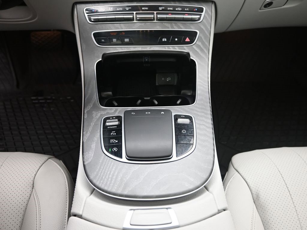 Used 2023 Mercedes-Benz E 350 Sedan image 13