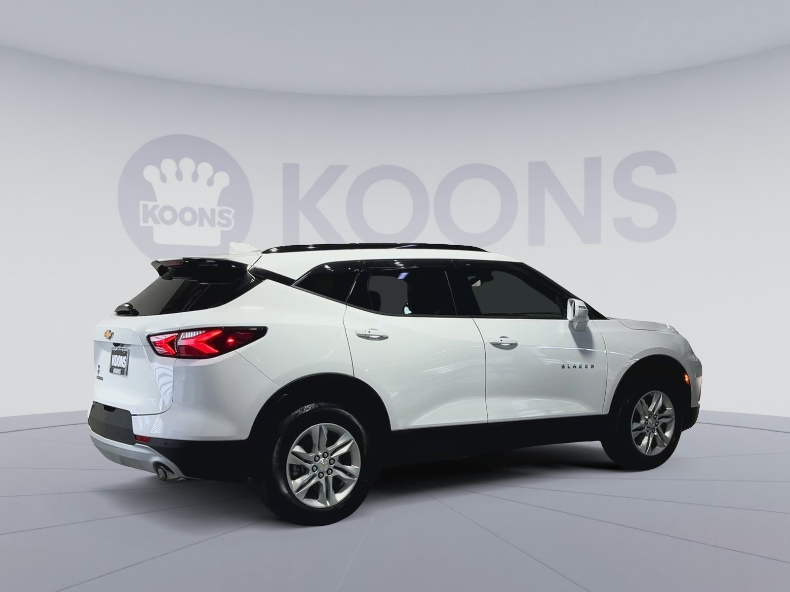 Used 2019 Chevrolet Blazer LT FWD image 11