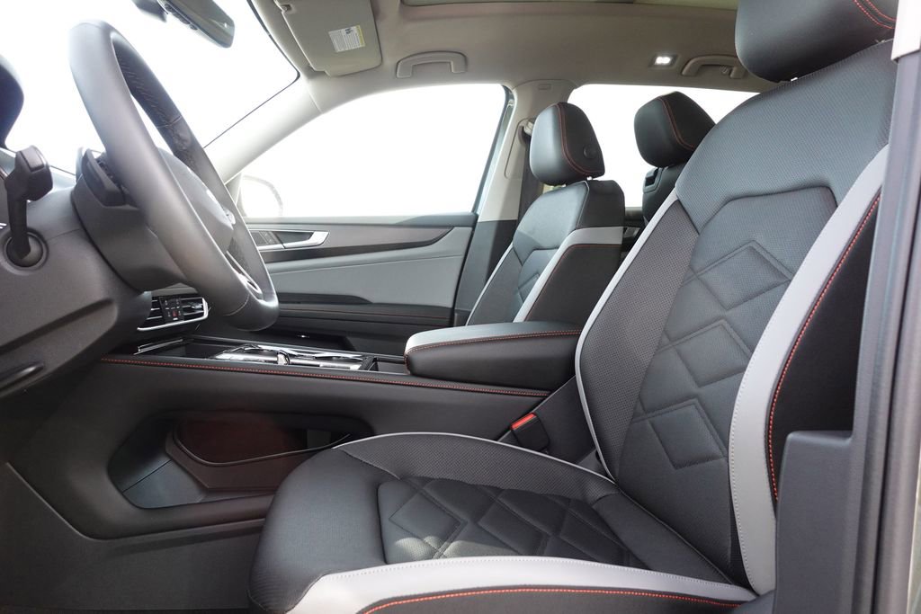 New 2026 Volkswagen Atlas Peak Edition image 14