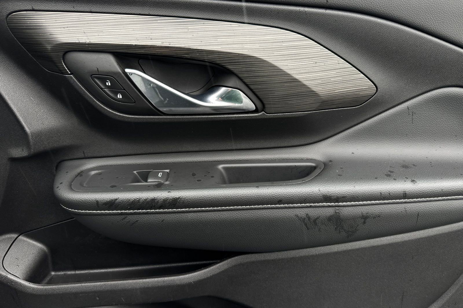 Certified 2024 GMC Terrain SLT image 19