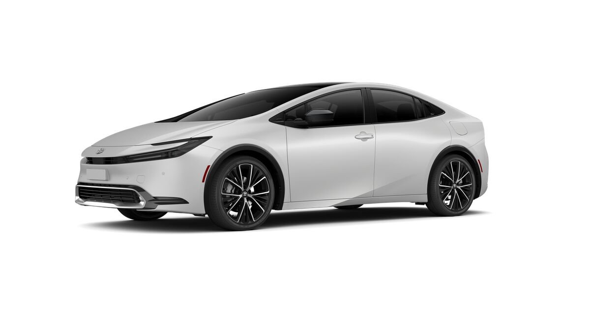 New 2027 Toyota Prius XLE FWD image 2