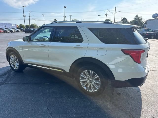 Used 2023 Ford Explorer Limited w/ Equipment Group 301A AWD/4WD image 3