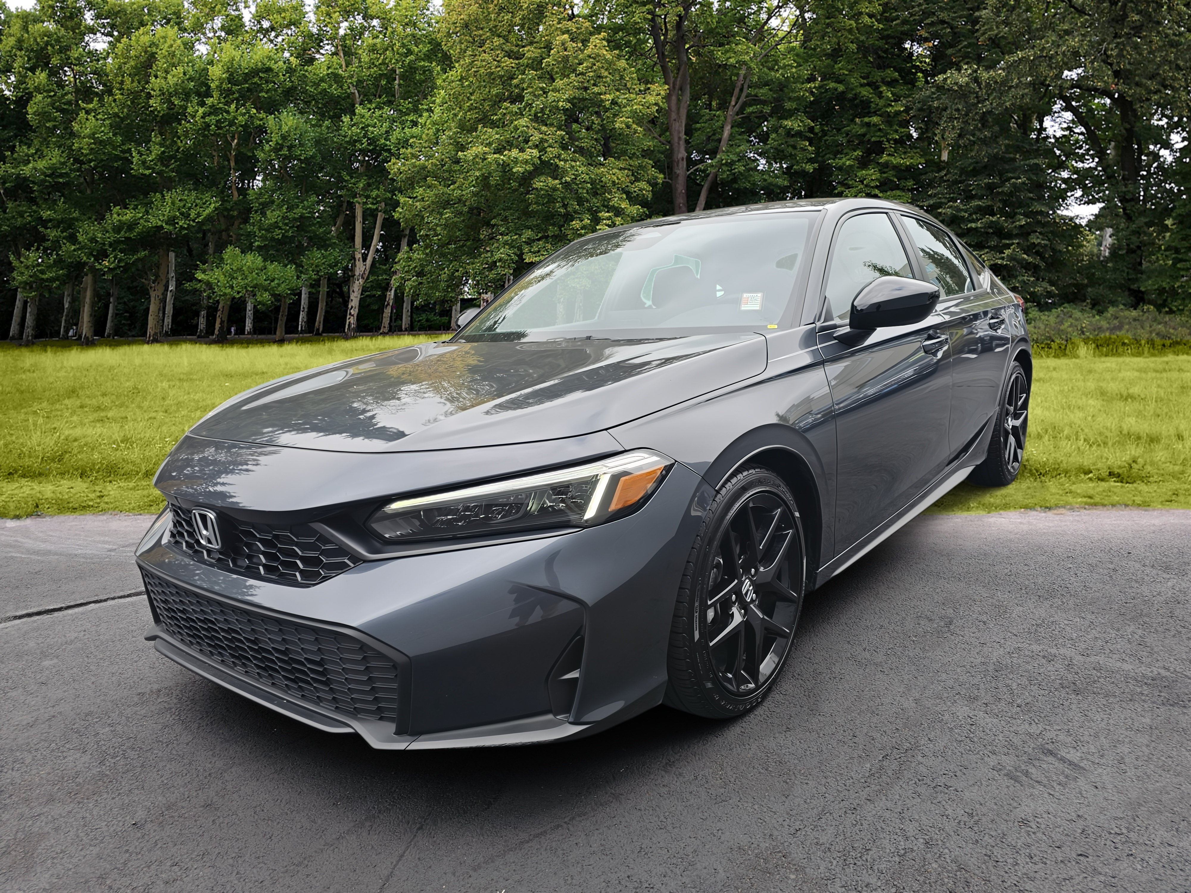 Used 2025 Honda Civic Sport image 3