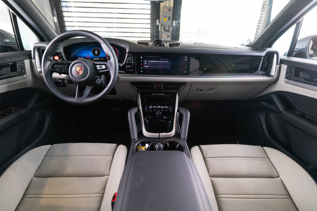 New 2026 Porsche Cayenne AWD/4WD image 16