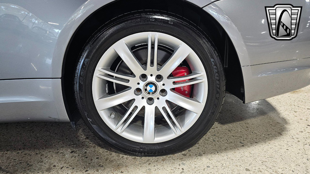 Used 2007 BMW 650i Convertible image 7