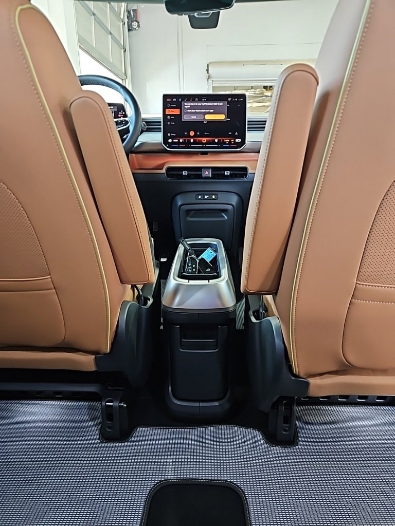 New 2025 Volkswagen ID. Buzz Pro S Plus image 19