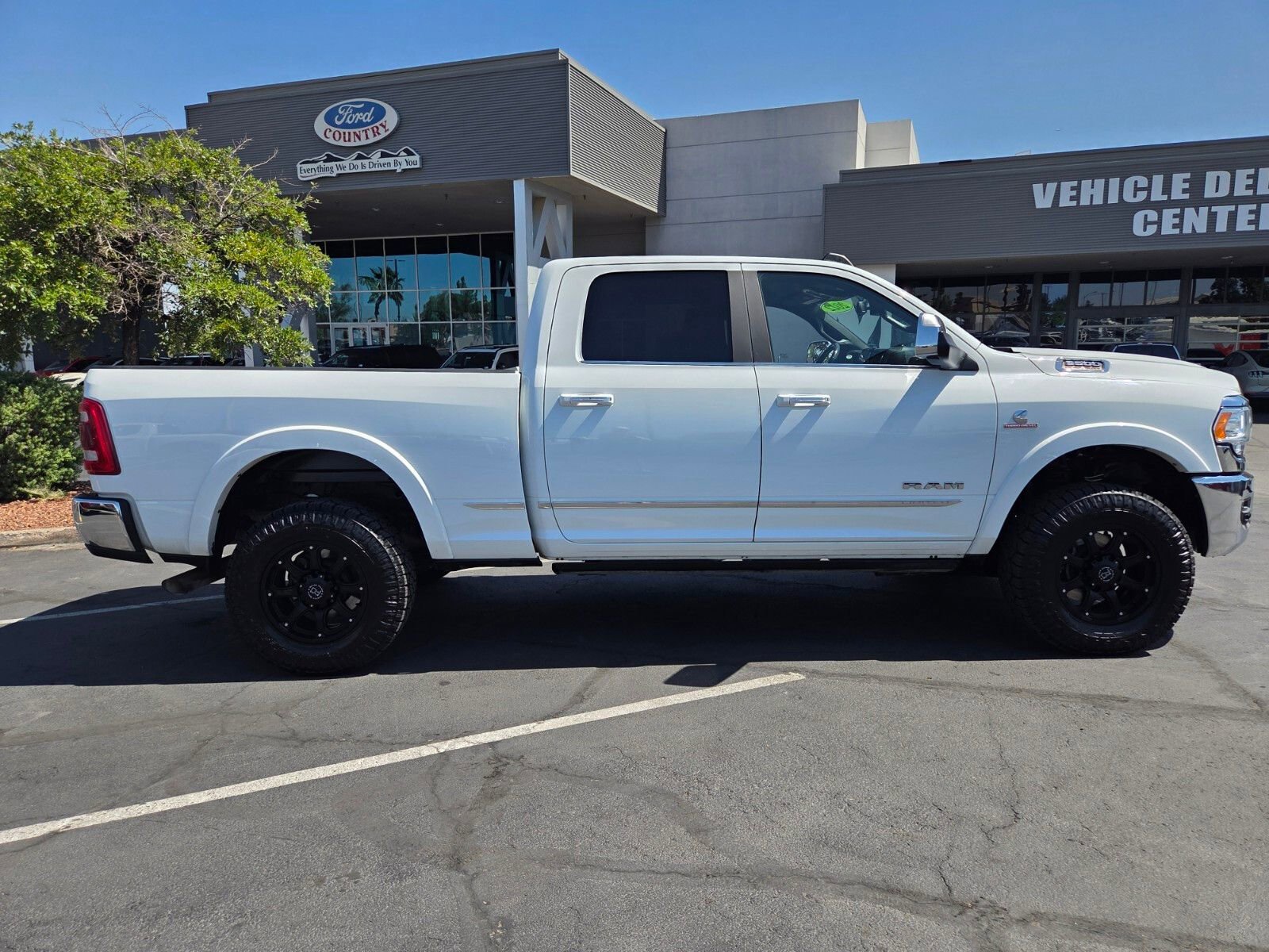 Used 2022 RAM 3500 Limited w/ Protection Group AWD/4WD image 7