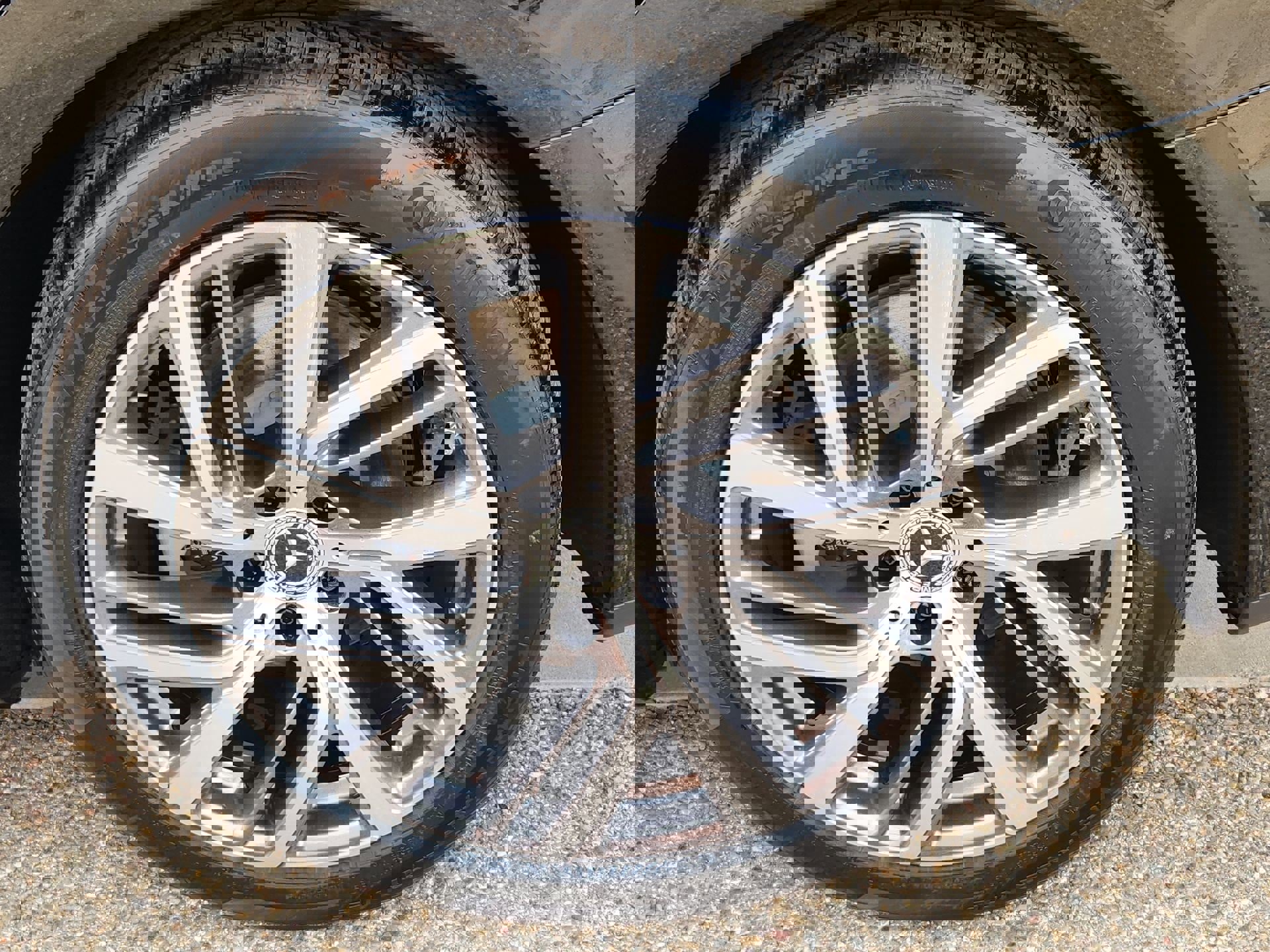 New 2025 Mercedes-Benz E 350 4MATIC Sedan image 11