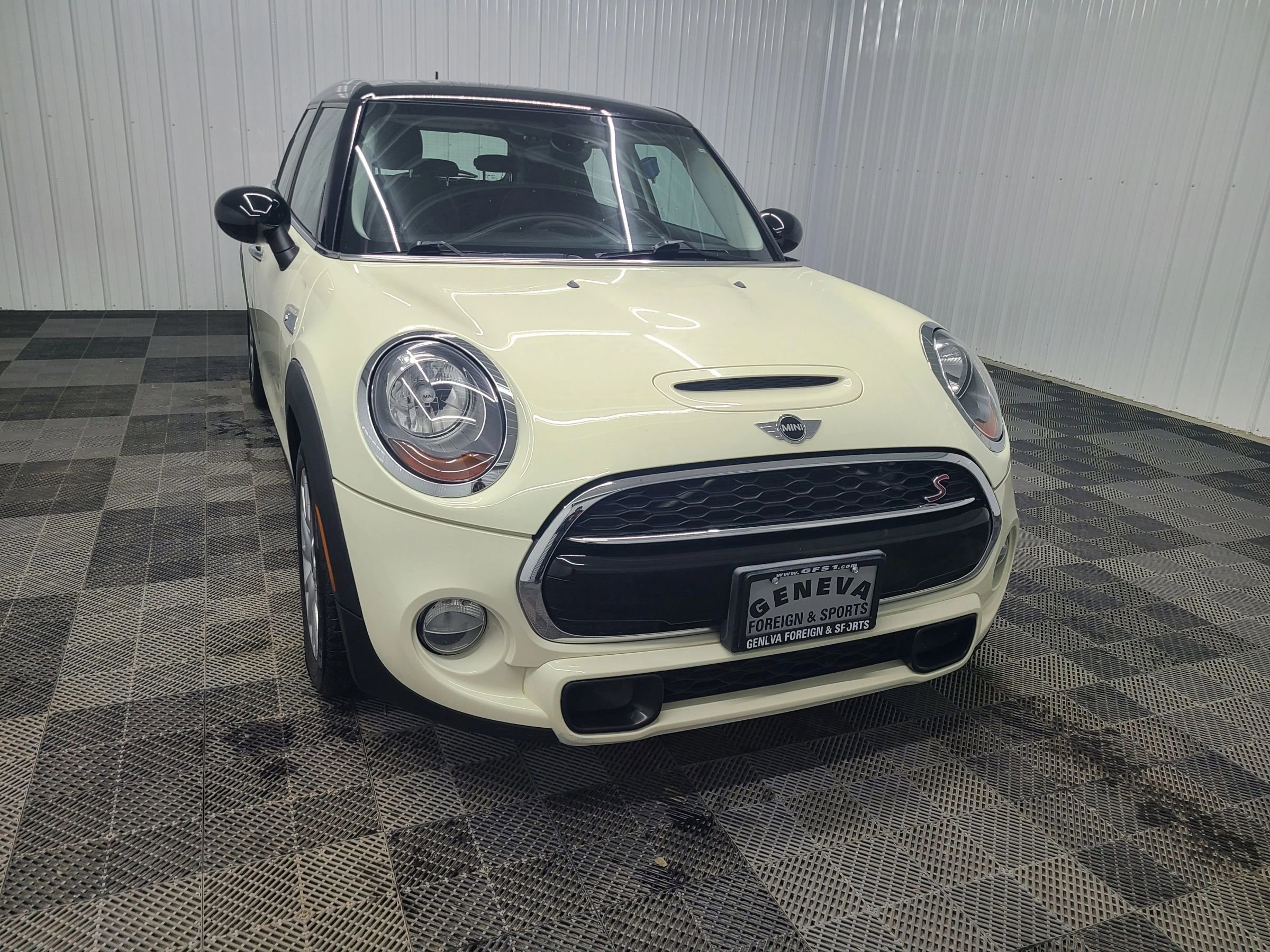 Used 2015 MINI Cooper S image 5