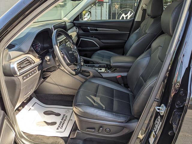 Used 2022 Kia Telluride EX w/ EX Premium Package image 8