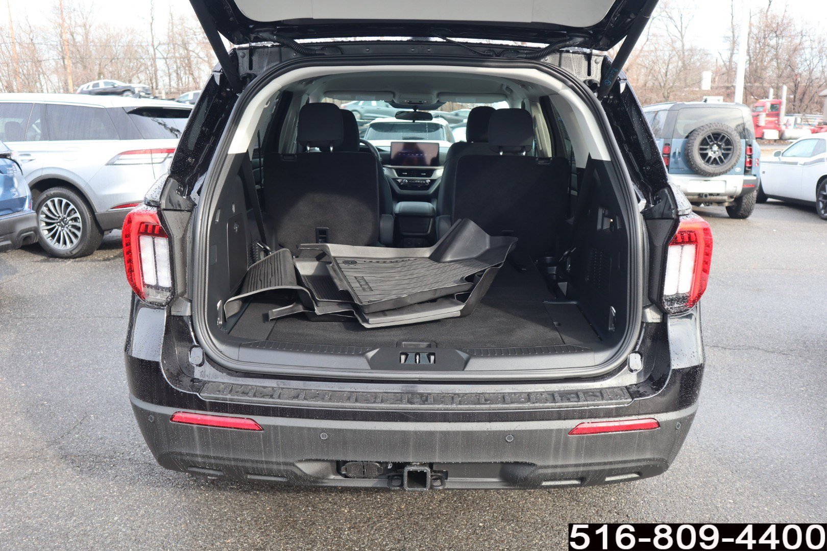 Used 2025 Ford Explorer Active image 25