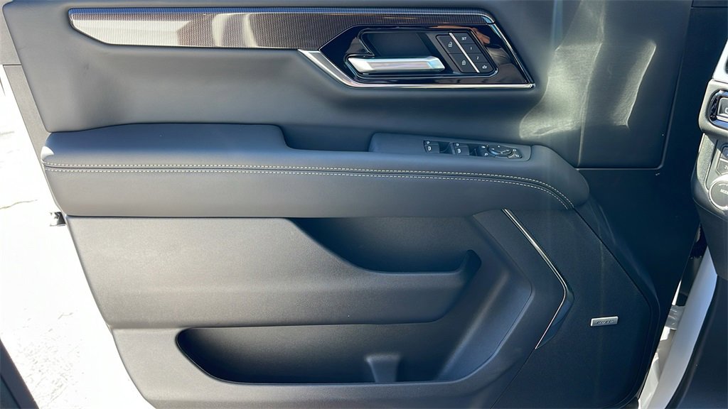 New 2026 GMC Yukon Elevation image 24