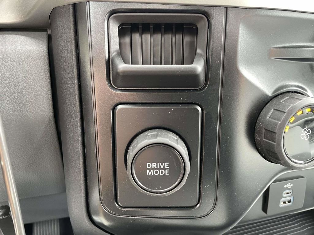 Used 2026 Ford F250 XL w/ XL Driver Assist Package RWD image 23