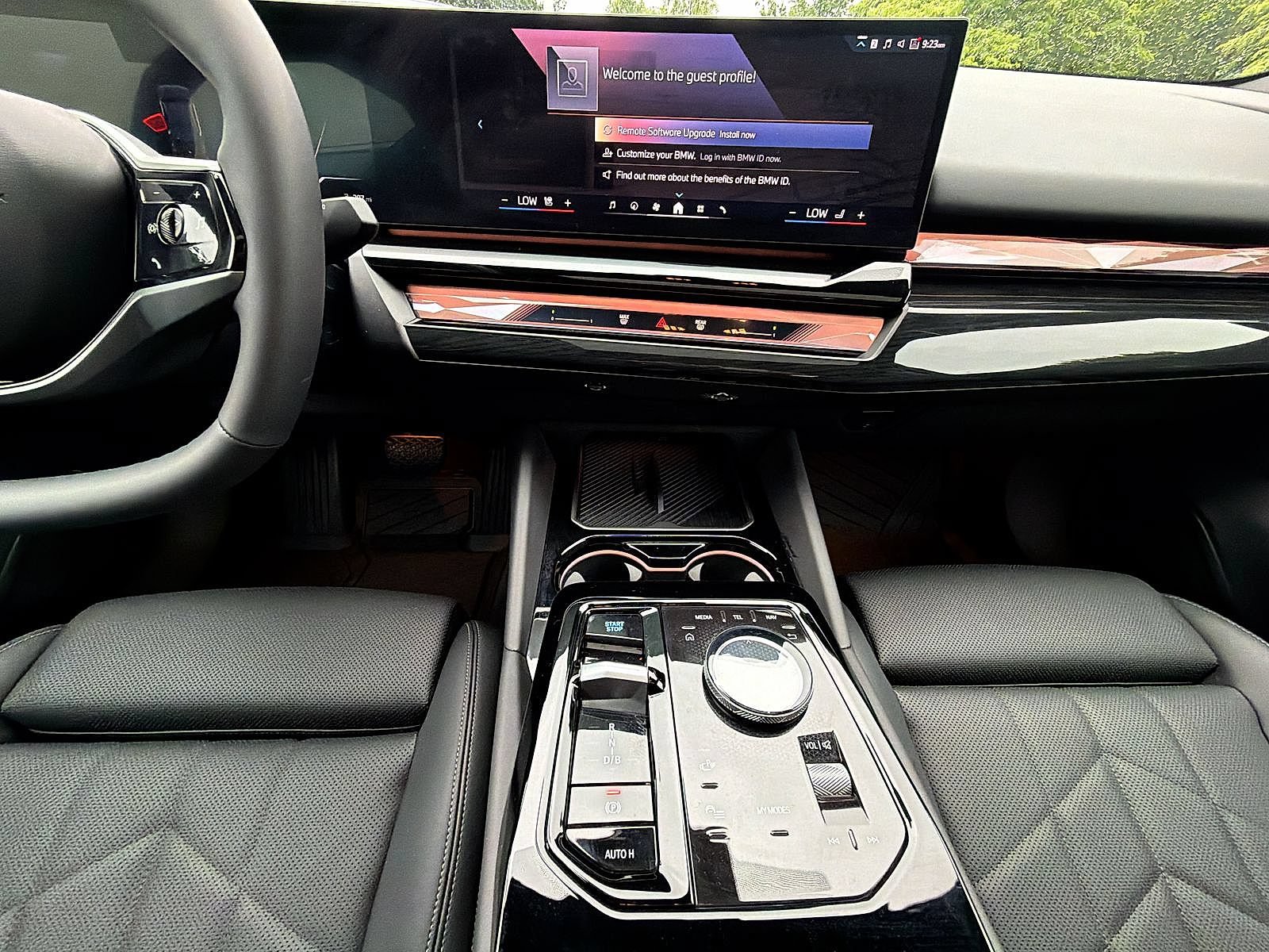 Used 2026 BMW i5 eDrive40 w/ Premium Package AWD/4WD image 24
