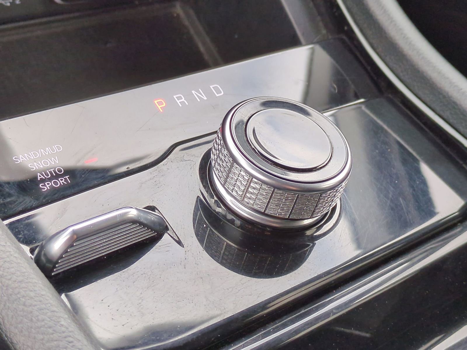 Used 2023 Jeep Grand Cherokee Limited w/ Luxury Tech Group II image 38