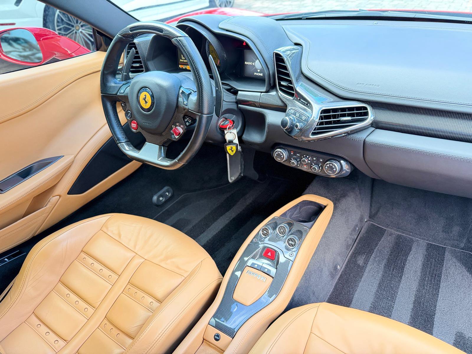 Used 2011 Ferrari 458 Italia Coupe RWD image 56