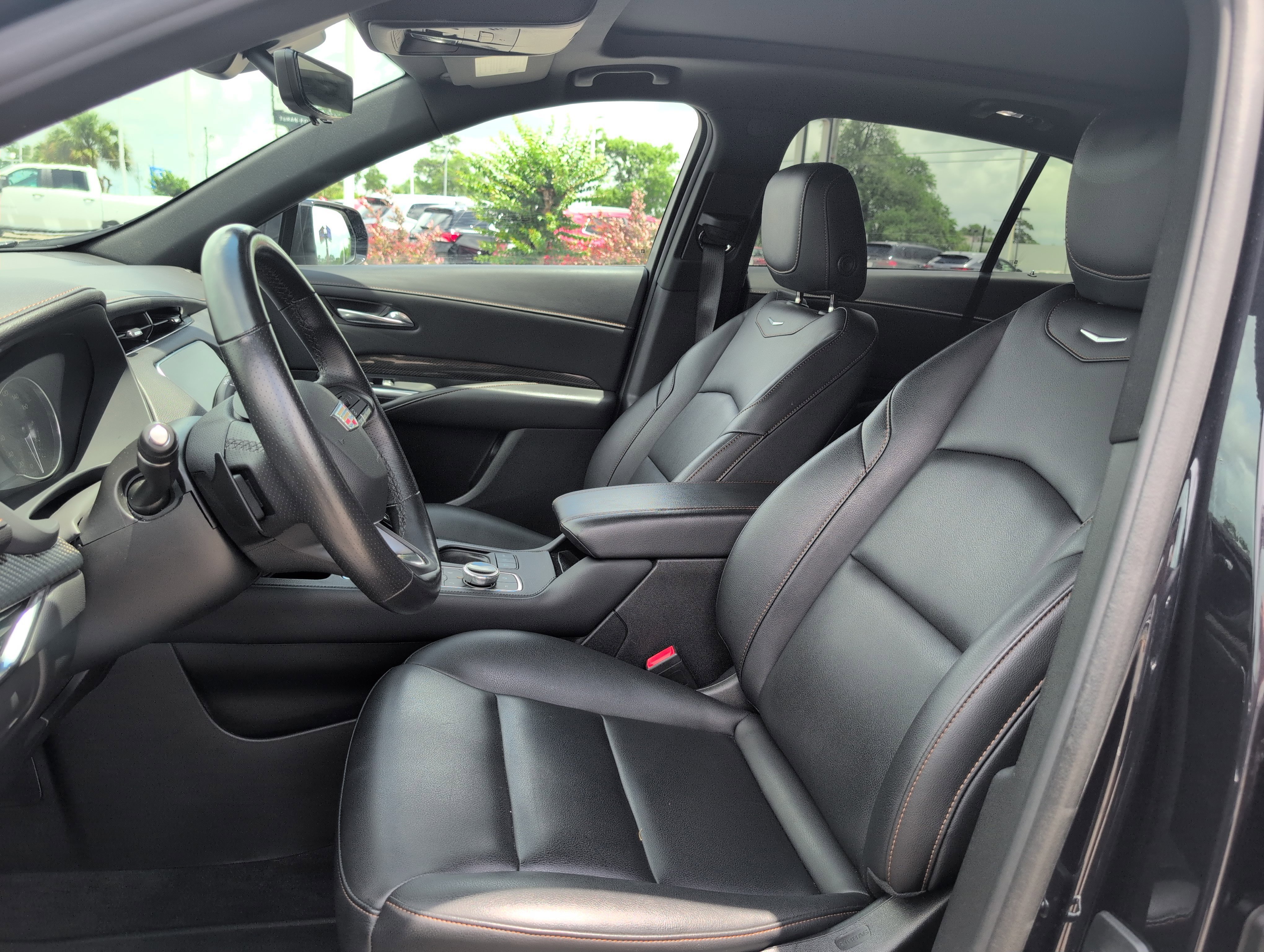 Certified 2022 Cadillac XT4 Sport w/ Enhanced Visibility Package FWD image 14